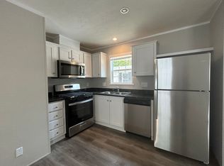 2431 Eight Mile Rd #14, Kawkawlin, MI 48631