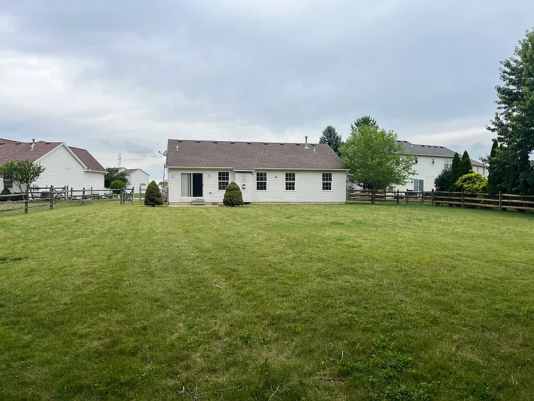 5858 Sarah Lake Dr — Photo 3