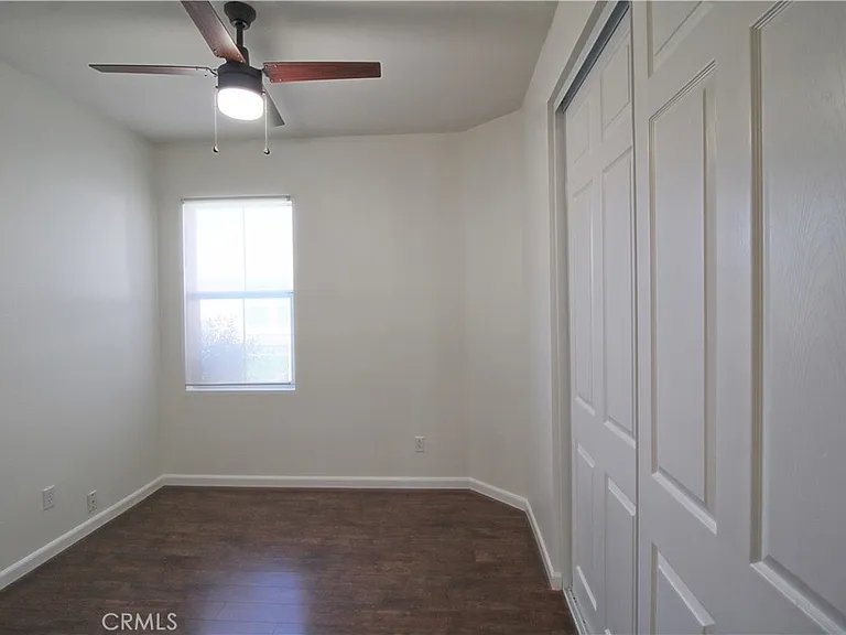 28422 Belleterre Ave — Photo 14