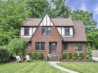 348 Lake Forest Dr, Bay Village, OH 44140