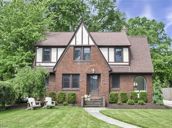 348 Lake Forest Dr, Bay Village, OH 44140