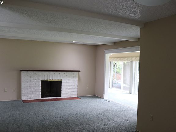 4th image of 3134 Oakcrest Dr NW