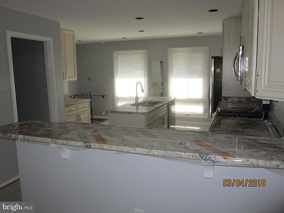 4th image of 3712 Maryland St