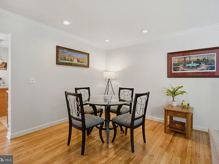 6123 Joust Ln — Photo 8
