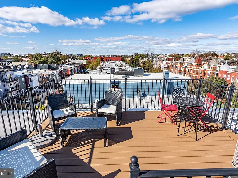 59 R St NE #2 — Photo 21