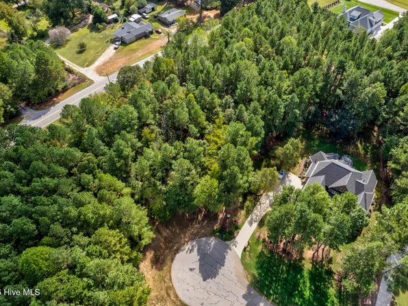 3327 Oak Leaf Drive, Rocky Mount, NC 27804