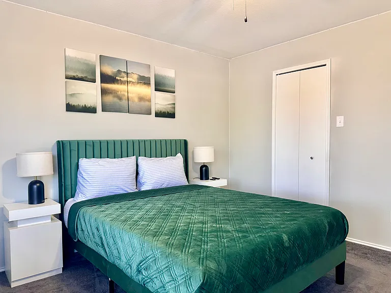 7300 Livingston Dr — Photo 19