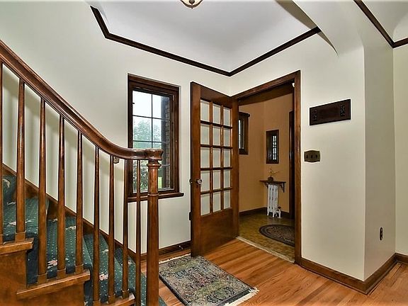 3rd image of 4225 Plymouth Dr