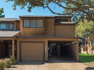 3205 Whispering Oak, Farmers Branch, TX 75234