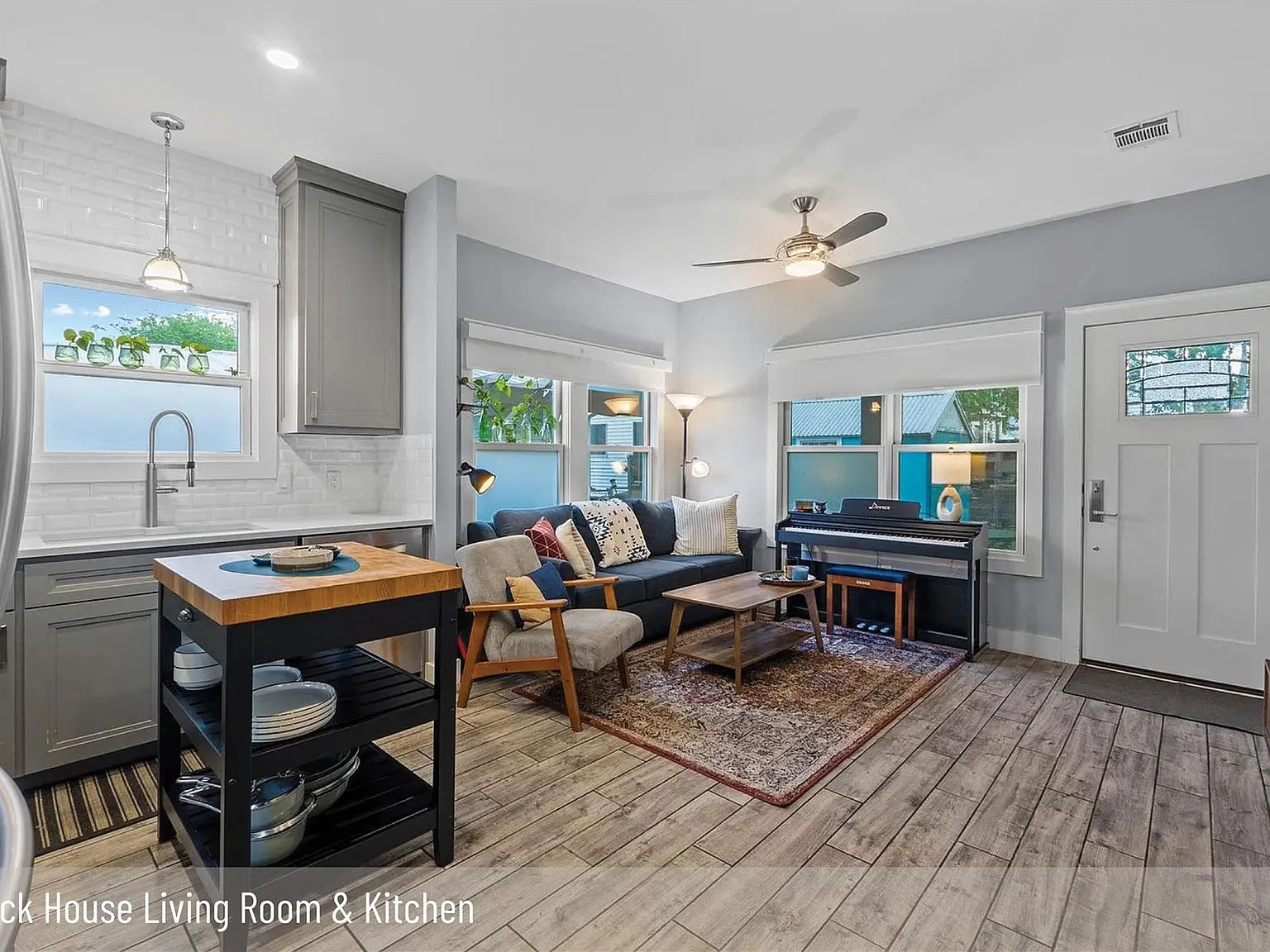 2 bed, 1.5 bath, 1014 sqft, $2,500 — Photo 4
