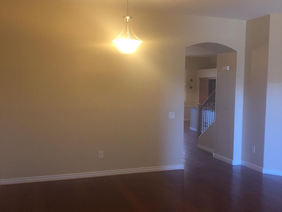 1st image of 33287 N Slate Creek Dr
