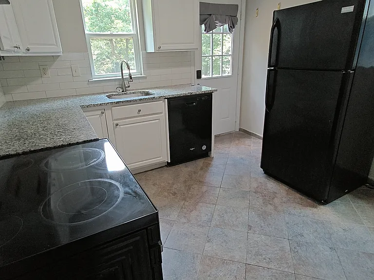 3048 Woodham Way SE — Photo 7