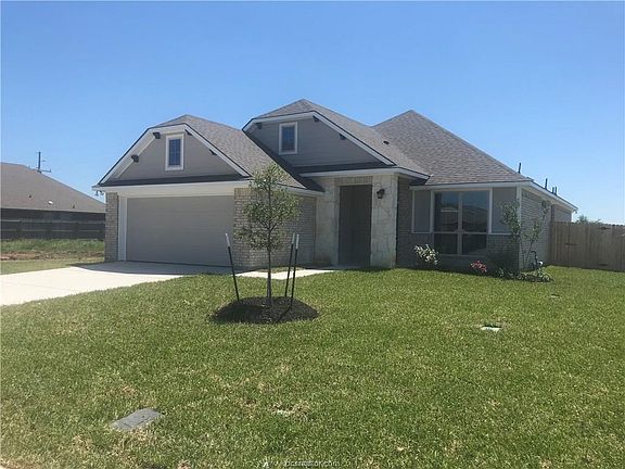 3rd image of 7423 Masters Dr