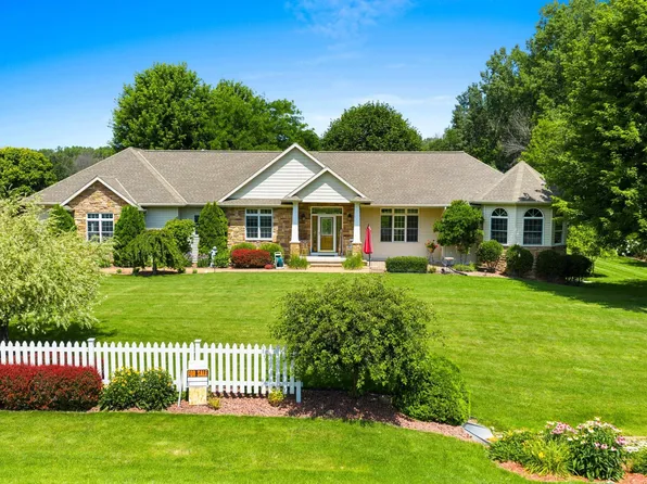 4879 Caledonia Dr, New Franken, WI 54229