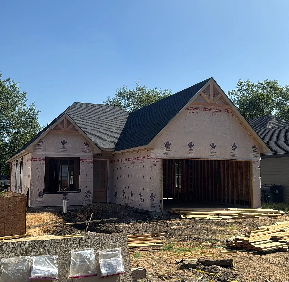 4 bed, 1600 sqft, $2,200 — Photo 1