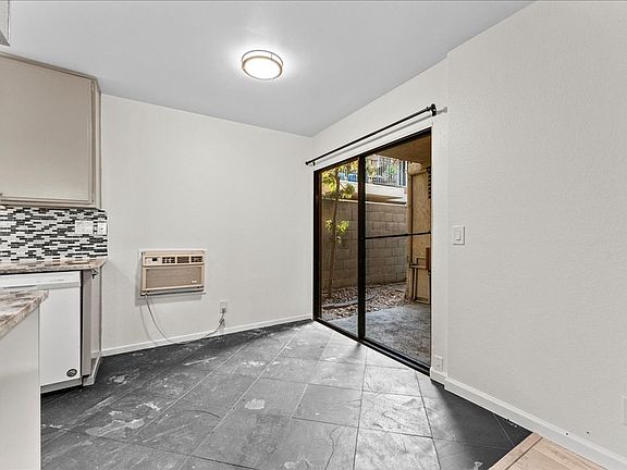 4th image of 392 Coronado Ave APT 2