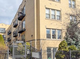 2836 N Dawson Ave APT 1E, Chicago, IL 60618