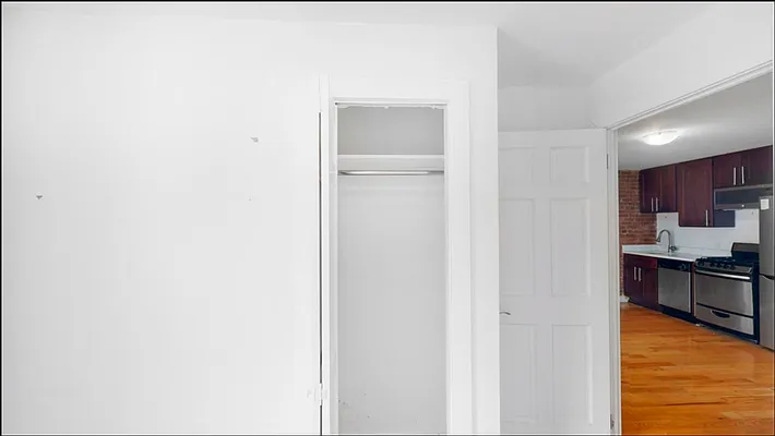 Rented by Living New York | media 37