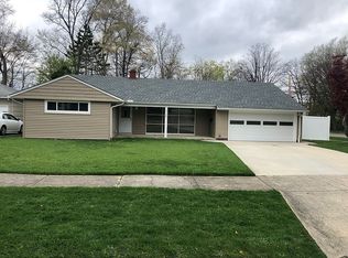 6308 Nelwood Rd, Parma Heights, OH 44130