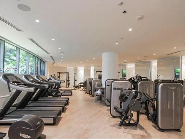 2831 S Bayshore Dr #1504 — Photo 25