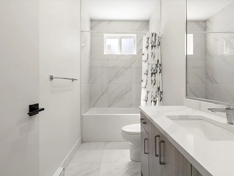 5988 Lindeman St #5B — Photo 4