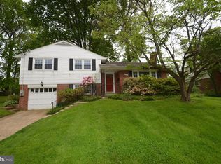 7307 Dunston St, Springfield, VA 22151