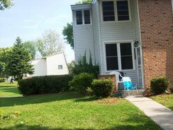 9096 N 95th St, Milwaukee, WI 53224