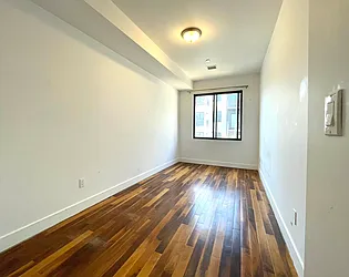 533 Rutland Road, #3