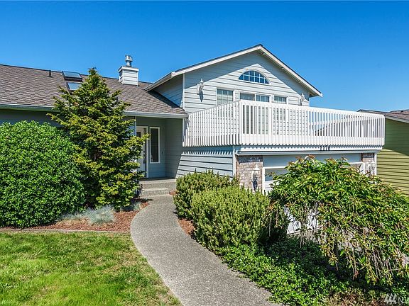 3rd image of 1176 SW Harbor Vista Cir