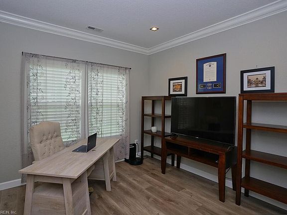2nd image of 1849 Steve Ln