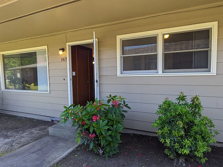 Bel Air Apartments — Photo 32