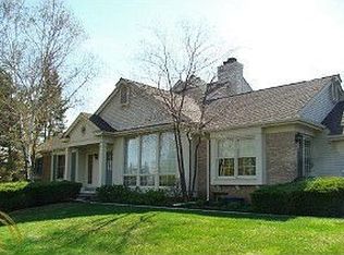 6003 Danbury Ct #1, West Bloomfield, MI 48322