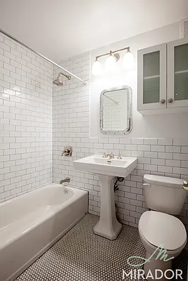 Rented by Mirador Real Estate | media 10