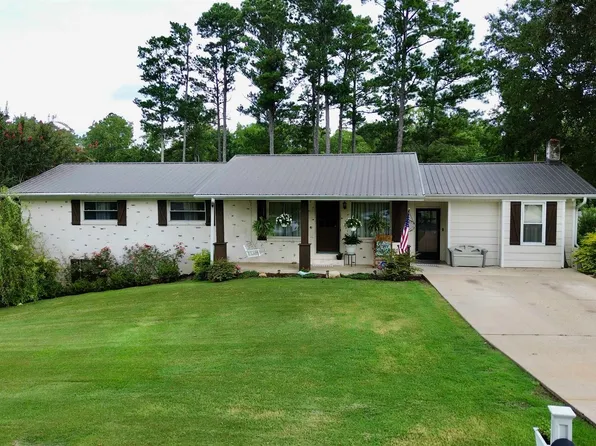 1417 Cottonwood Ln SE, Cullman, AL 35055