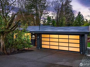 7410 NE 169th St, Kenmore, WA 98028