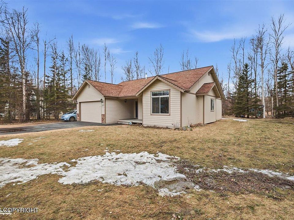 1st image of 1065 W Sunrise Mountain Cir