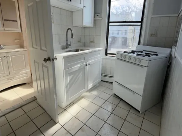 1698 John F Kennedy Boulevard image 1 of 5