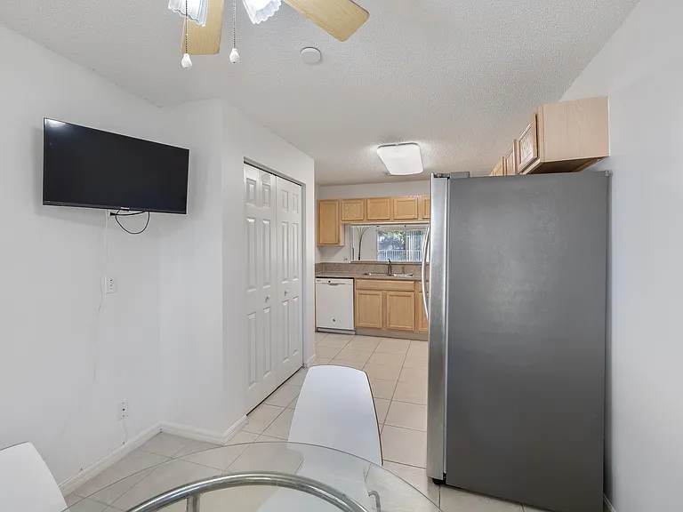 3800 Woodfield Dr — Photo 13