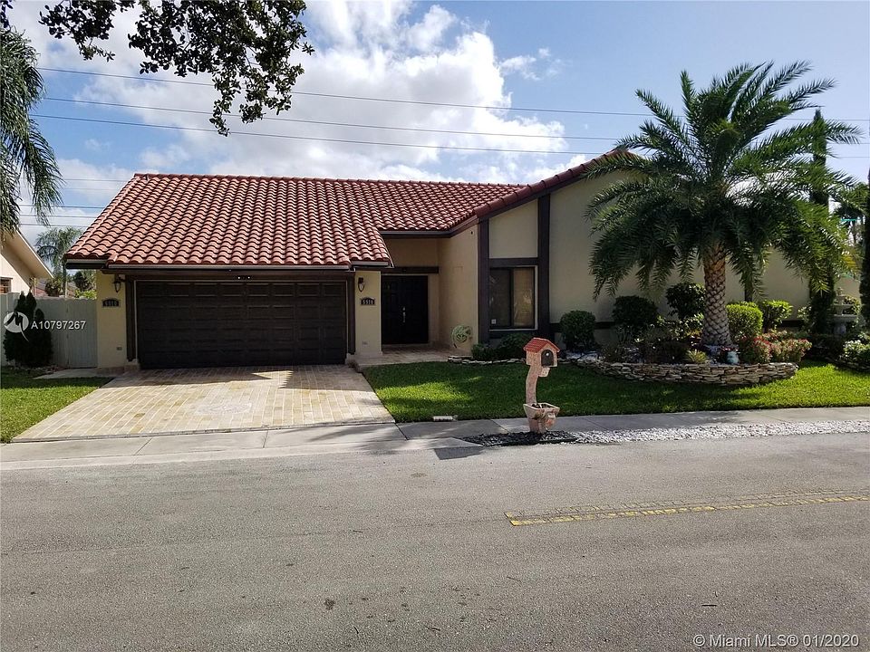1st image of 5910 Paradise Pl