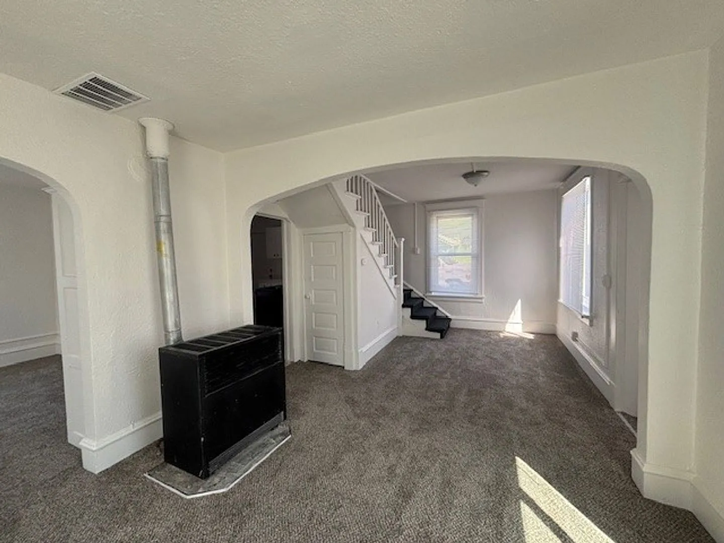 2 Bed 1 Bath House — Photo 1