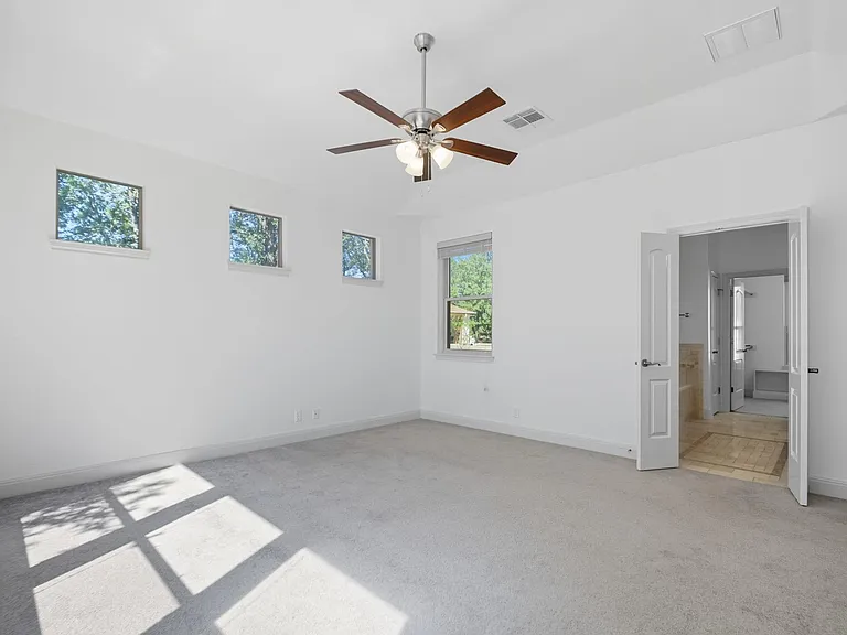 117 Hornsby Trl — Photo 16