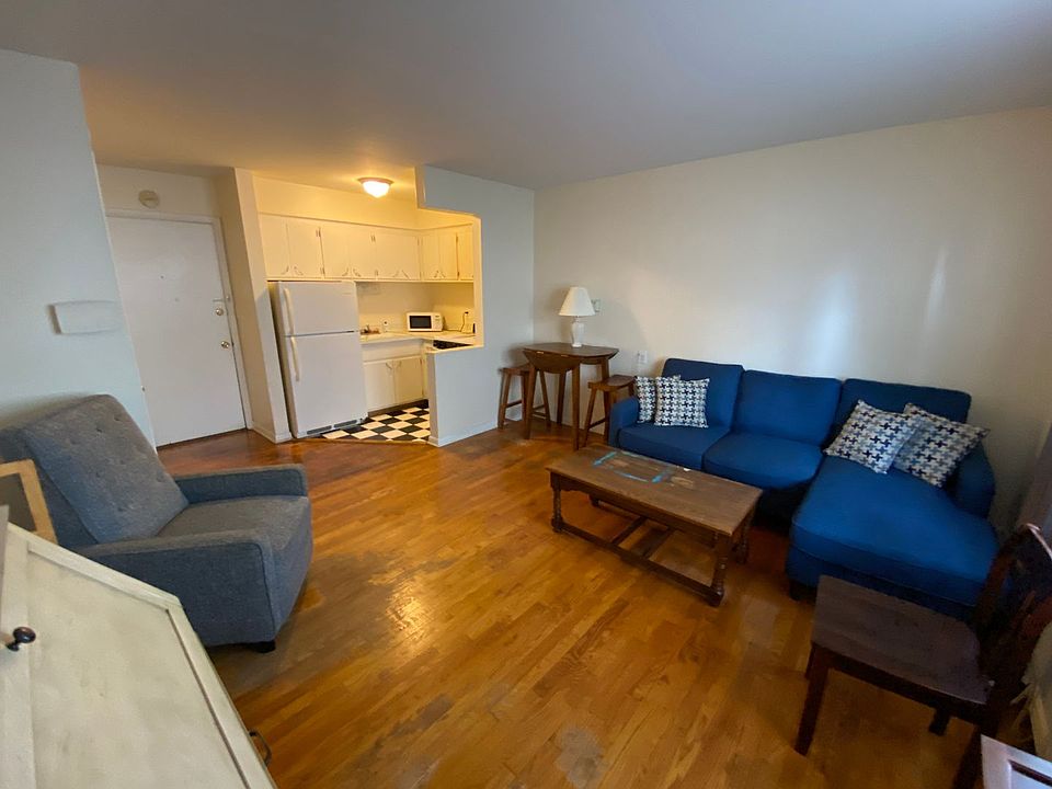1st image of 1579 N Farwell Ave APT 202