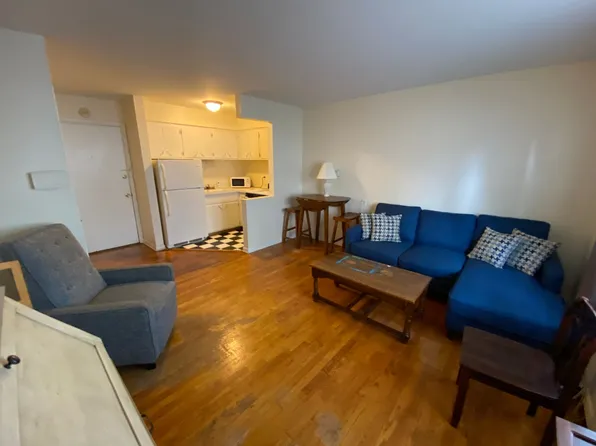 1579 Farwell, 1579 N Farwell Ave APT 202, Milwaukee, WI 53202