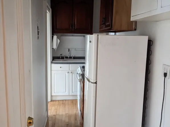 199 S Union St #4, Burlington, VT 05401