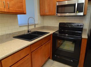 2935 NE 163rd St APT 5U, North Miami Beach, FL 33160