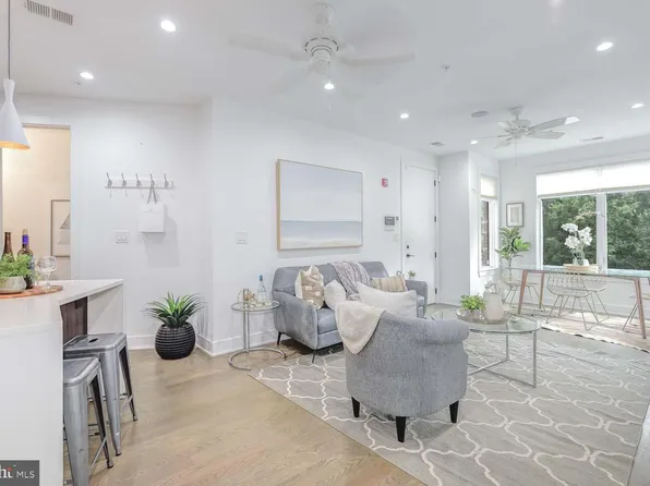 1220 Potomac Ave SE #6, Washington, DC 20003