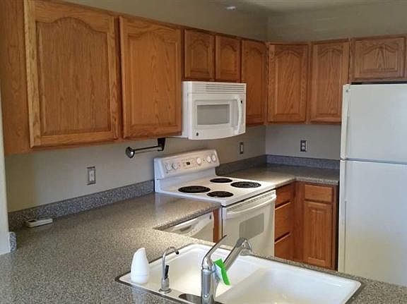 5th image of 78 Christian Ct