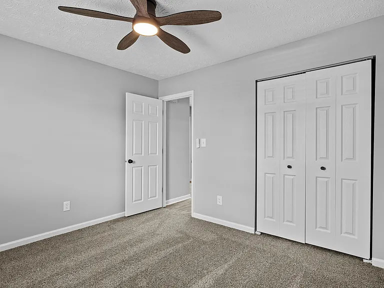 Mt. Tabor Apartments — Photo 8