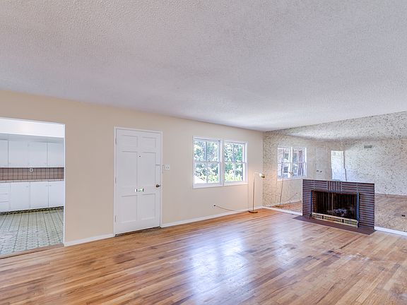 5th image of 1037 S Valinda Ave