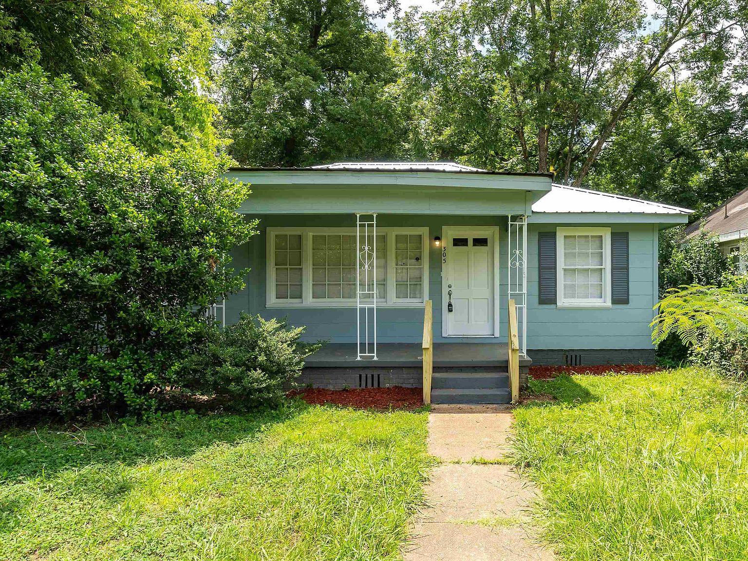 305 E 4th St, Sylacauga, AL 35150 | Zillow